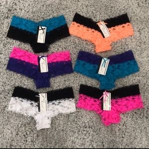 NWT lace cheeky panties